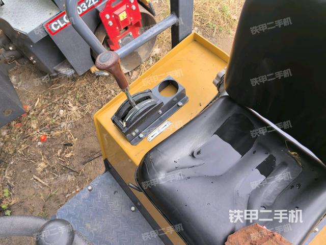 后玻璃角標(biāo)（壓路機駕駛室）