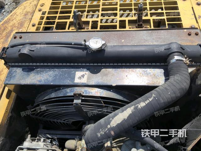 水箱+風(fēng)扇特寫(上車部件) 水箱+風(fēng)扇特寫(上車部件)