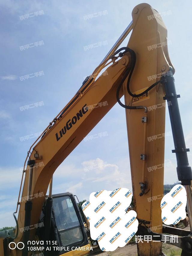 小臂整體左后（工作和回轉(zhuǎn)裝置）