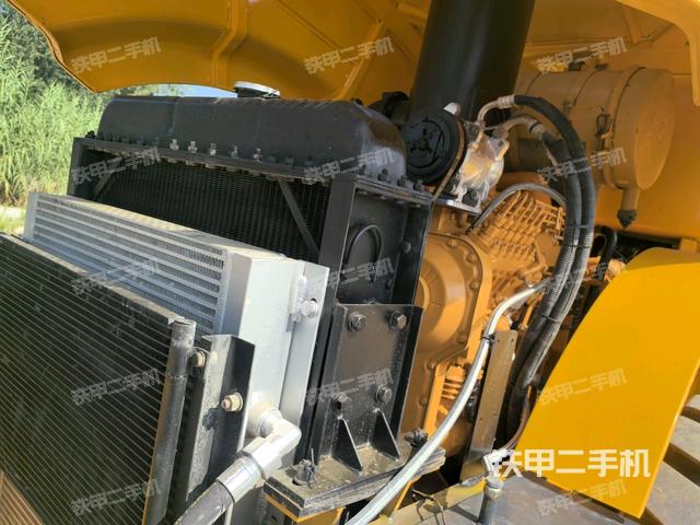 風(fēng)扇及皮帶（壓路機(jī)發(fā)動(dòng)機(jī)艙）