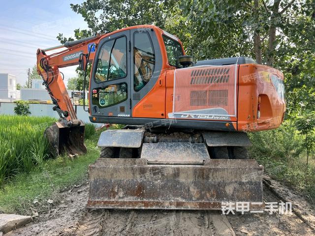 右后45(整機(jī)外觀) 右后45(整機(jī)外觀)