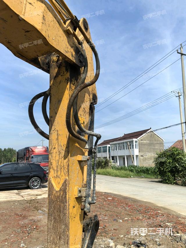 鏟斗右后整體（工作和回轉(zhuǎn)裝置）