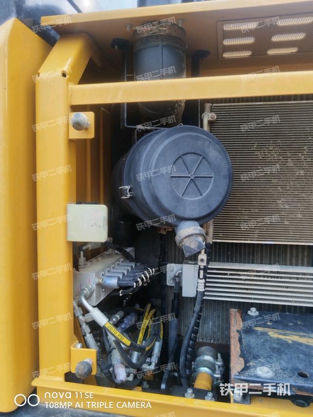 電瓶（大件艙室）