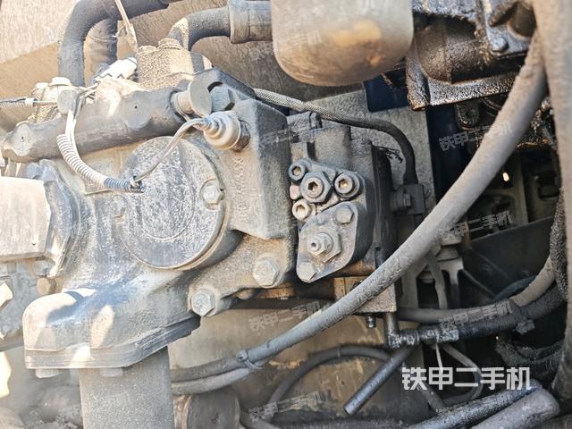 液壓泵斜45?左（大件艙室）