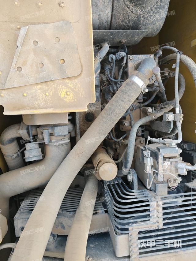 發(fā)動機室(上車部件) 發(fā)動機室(上車部件)