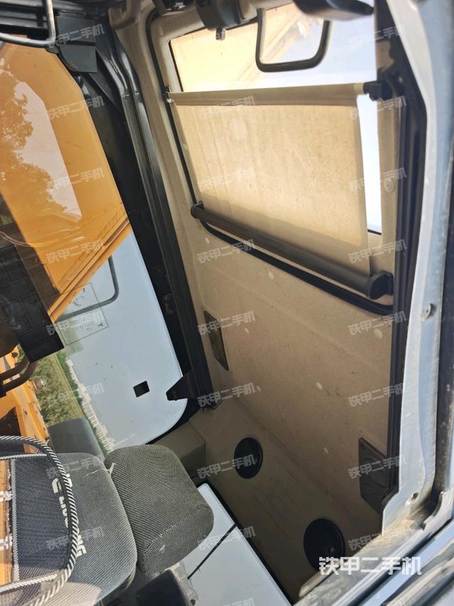 頂棚整體（駕駛室部分）