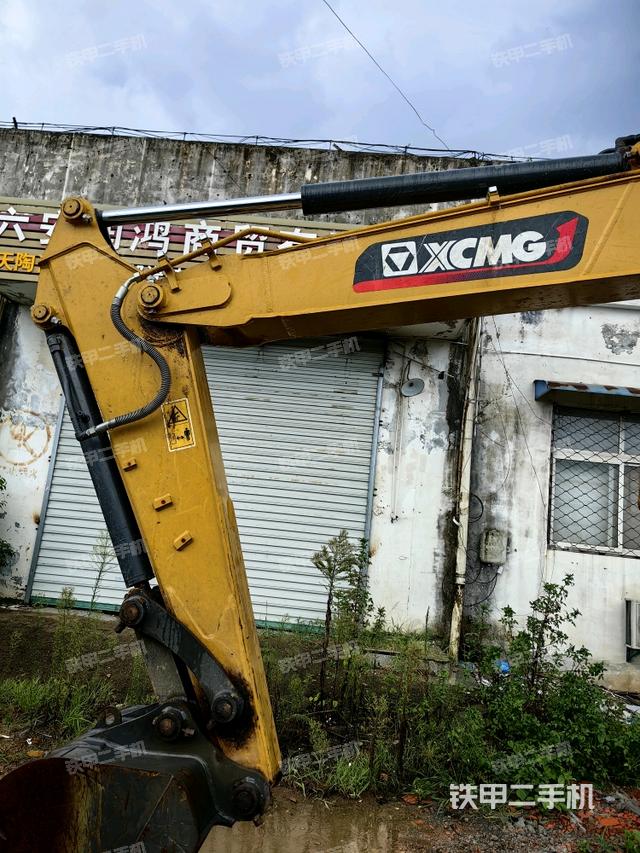 大臂整體?右側(cè)(工作和回轉(zhuǎn)裝置) 大臂整體?右側(cè)(工作和回轉(zhuǎn)裝置)
