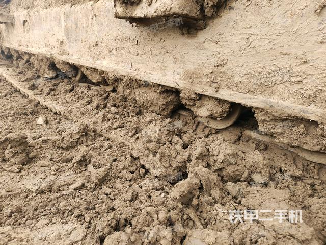 左導(dǎo)向輪（行走機(jī)構(gòu)）