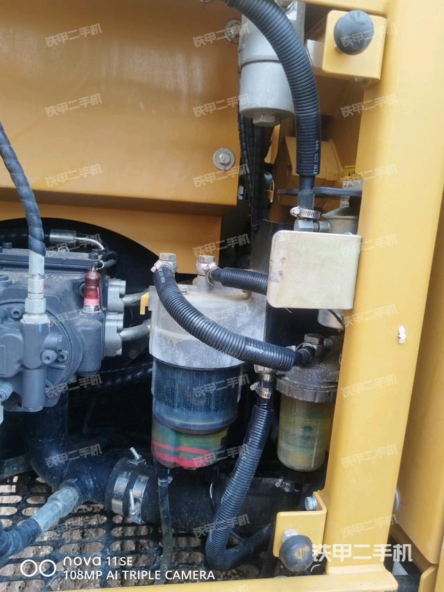 液壓泵斜45?右（大件艙室）