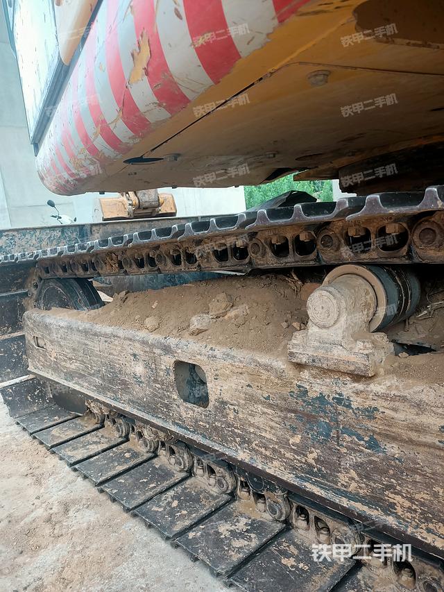 单侧履带整体（整机外观）