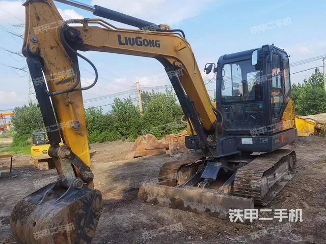 柳工CLG906E挖掘機(jī)