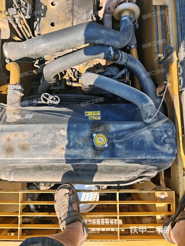 散熱器正面（大件艙室）