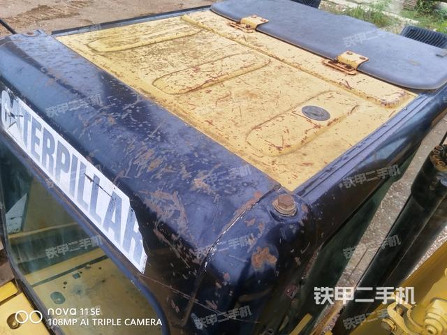 駕駛室頂部（整機(jī)外觀）