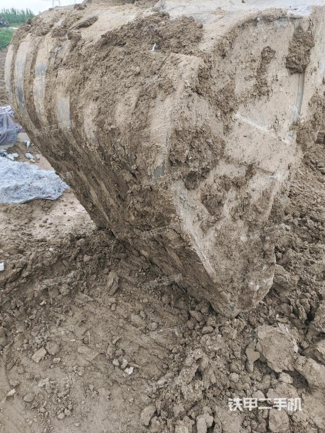 鏟斗右后整體（工作和回轉(zhuǎn)裝置）