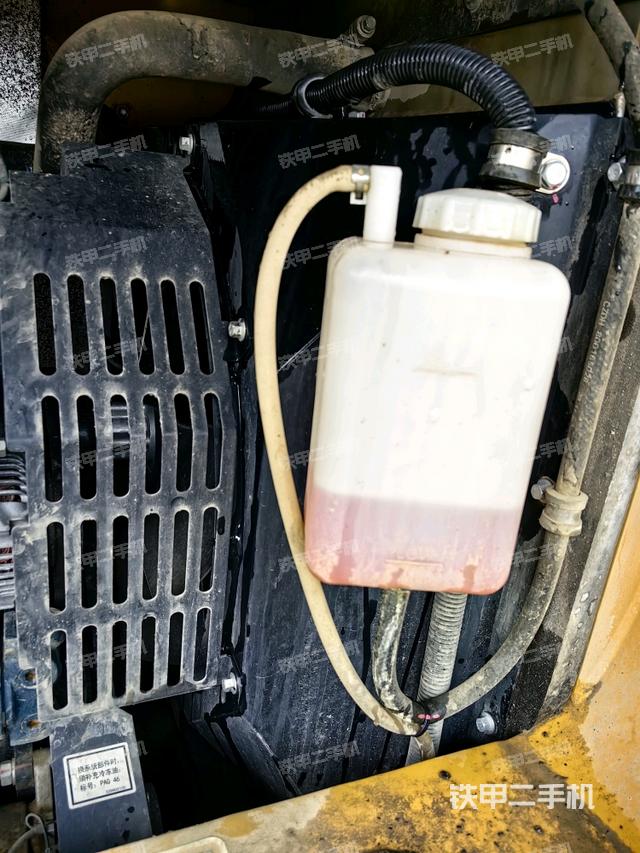 水箱+風(fēng)扇特寫(上車部件) 水箱+風(fēng)扇特寫(上車部件)