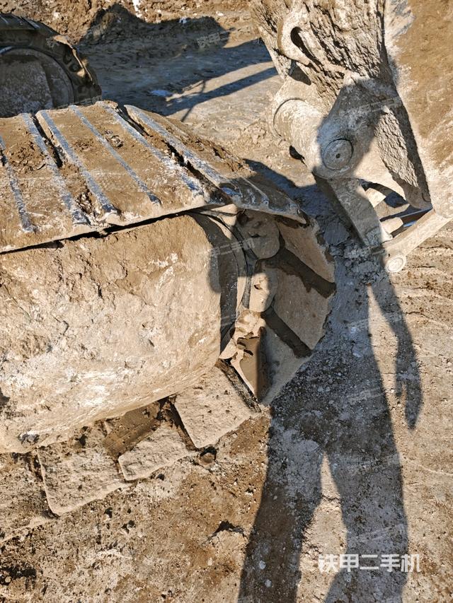 右側(cè)履帶整體（行走機構(gòu)）