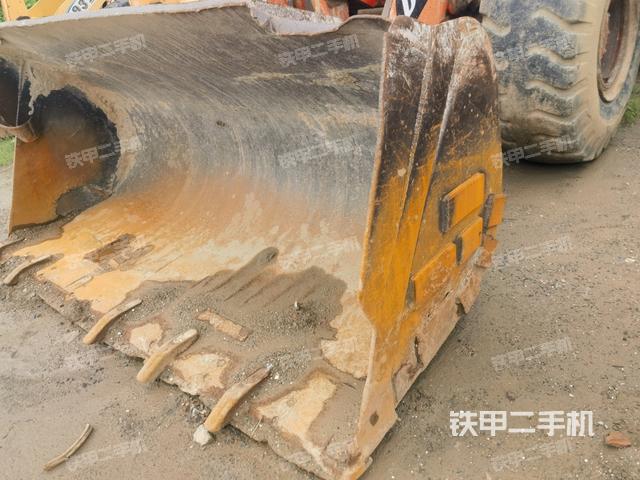 工作裝置整體（整機(jī)外觀及大件）