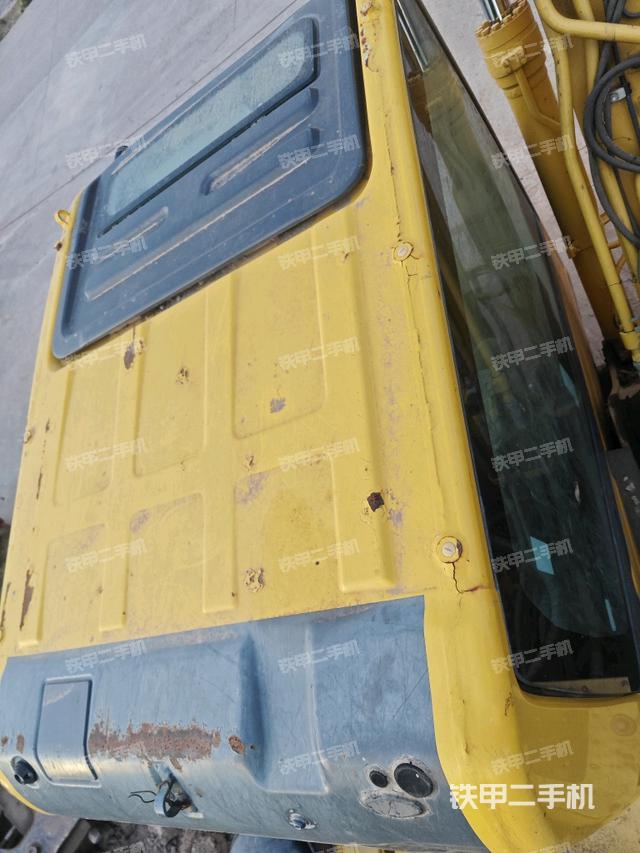 駕駛室頂部俯視(上車部件) 駕駛室頂部俯視(上車部件)