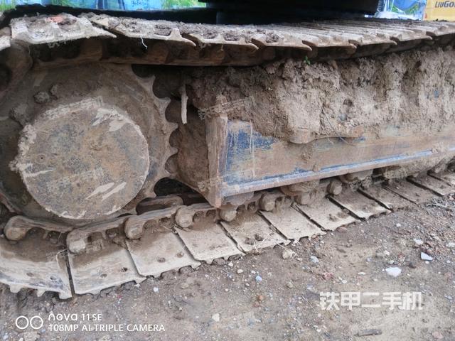 右驅(qū)動(dòng)輪（行走機(jī)構(gòu)）