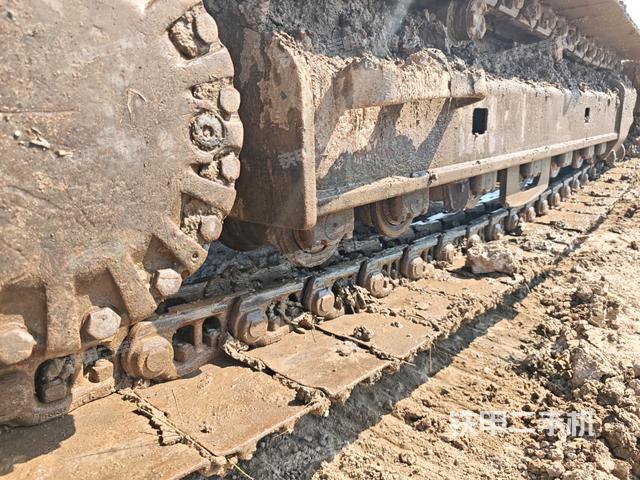 右側(cè)履帶整體（行走機構(gòu)）