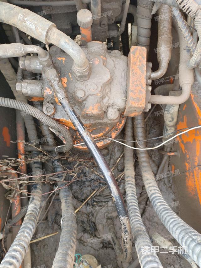 回轉(zhuǎn)馬達(dá)（上車部件）