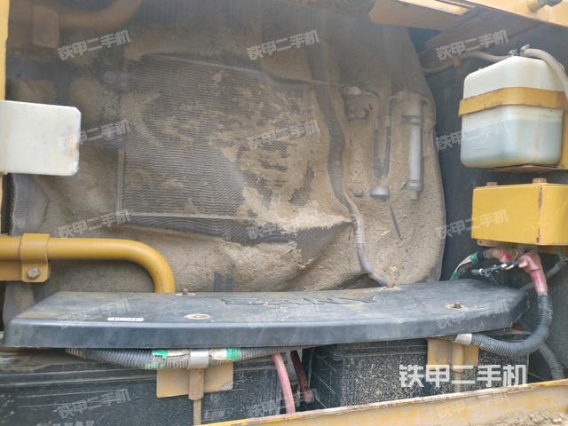 散熱器正面（大件艙室）