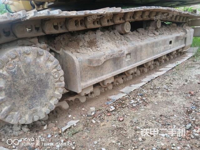 單側(cè)履帶整體（整機(jī)外觀）