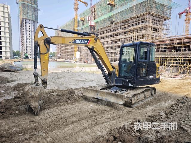 三一重工SY55C挖掘机