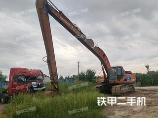 斗山DH300LC-7挖掘机实拍图片