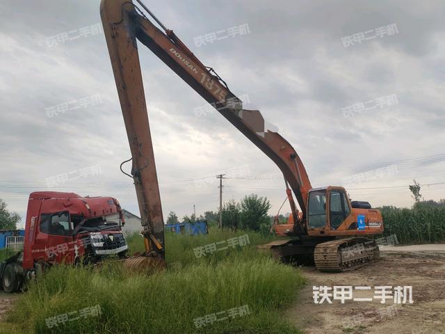 斗山DH300LC-7挖掘機