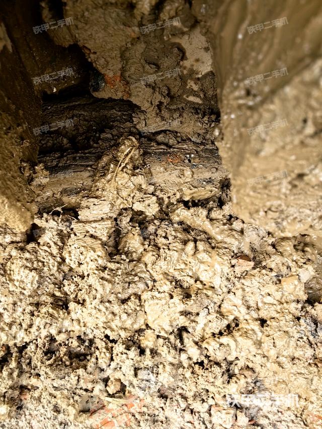 右驅(qū)動(dòng)輪（行走機(jī)構(gòu)）