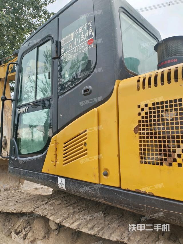 駕駛室左后45度（駕駛室部分）