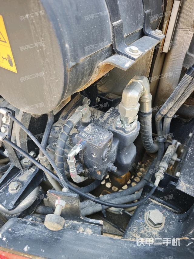 液壓泵室（大件艙室）