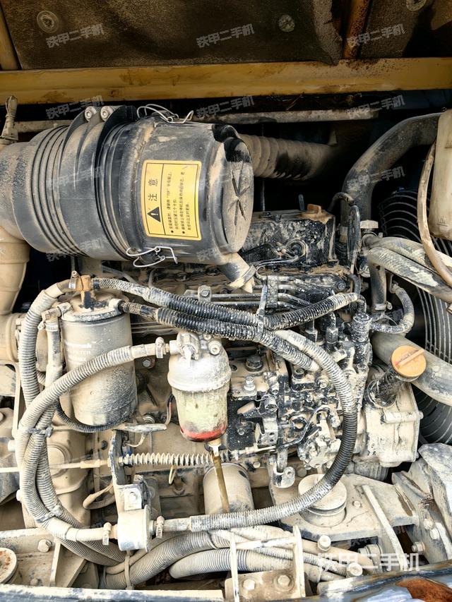 發(fā)動(dòng)機(jī)室（上車部件）