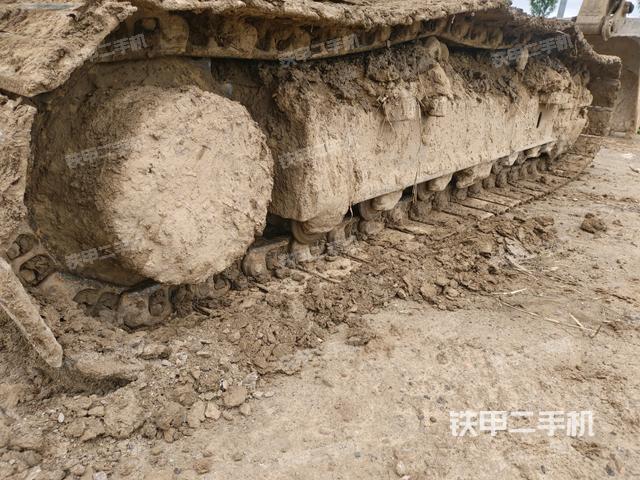 左側(cè)履帶整體?（行走機(jī)構(gòu)）