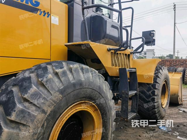 整機(jī)右后45°(整機(jī)外觀及大件) 整機(jī)右后45°(整機(jī)外觀及大件)