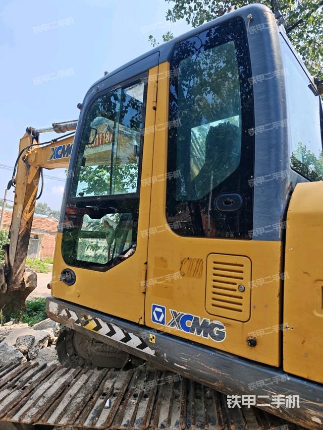 驾驶室整体（整机外观）