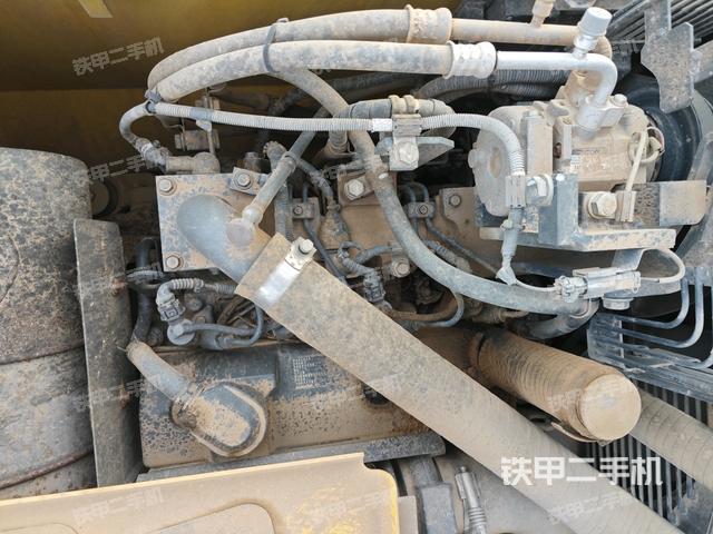 氣門室蓋螺絲特寫(上車部件) 氣門室蓋螺絲特寫(上車部件)