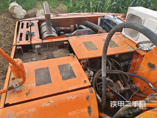 氣門室蓋螺絲特寫（上車部件）