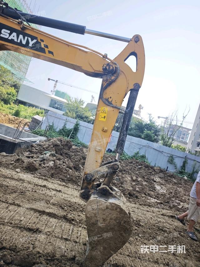 小臂整體右前（工作和回轉(zhuǎn)裝置）