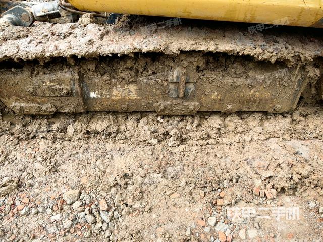 左側(cè)履帶整體?（行走機(jī)構(gòu)）