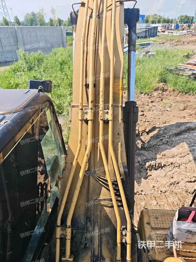 大臂根部?斜視（工作和回轉(zhuǎn)裝置）