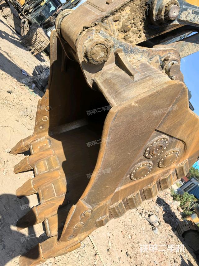 小臂整體左后（工作和回轉(zhuǎn)裝置）