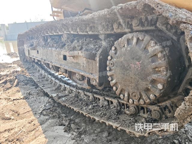 左側(cè)行走馬達蓋板（行走機構(gòu)）