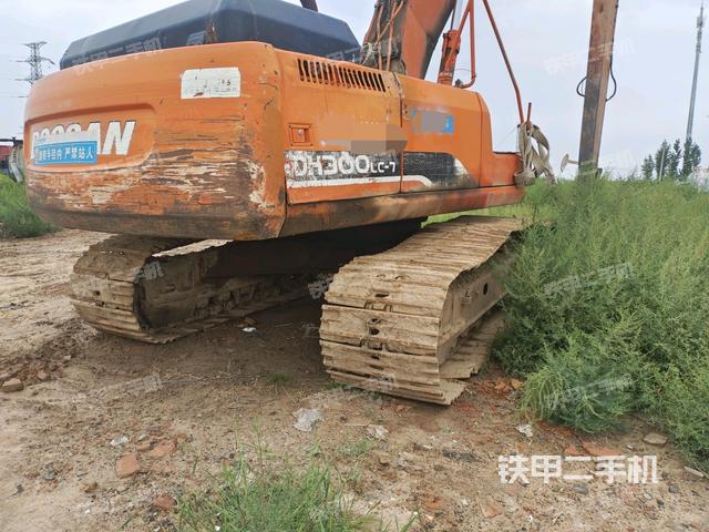 右后45(整机外观) 右后45(整机外观)