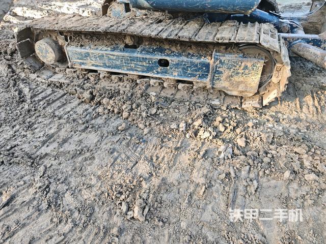 左側(cè)行走馬達(dá)蓋板（行走機(jī)構(gòu)）