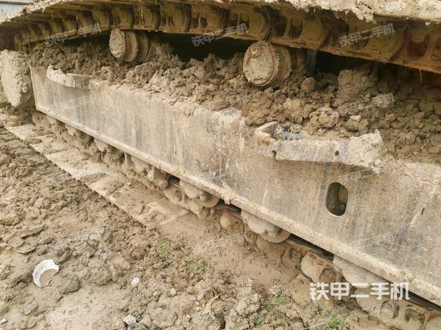 右側履帶整體(行走機構) 右側履帶整體(行走機構)
