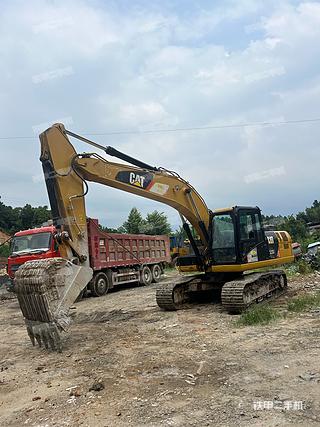 卡特彼勒320D2液压挖掘机实拍图片
