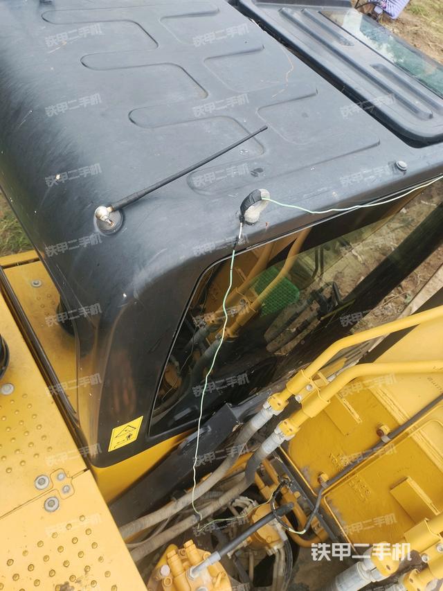 駕駛室頂部俯視(上車部件) 駕駛室頂部俯視(上車部件)