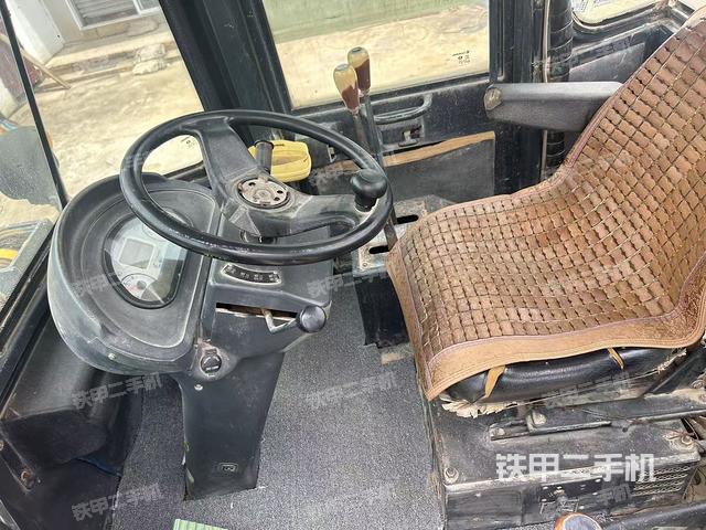 驾驶室工作台（整机外观及大件）